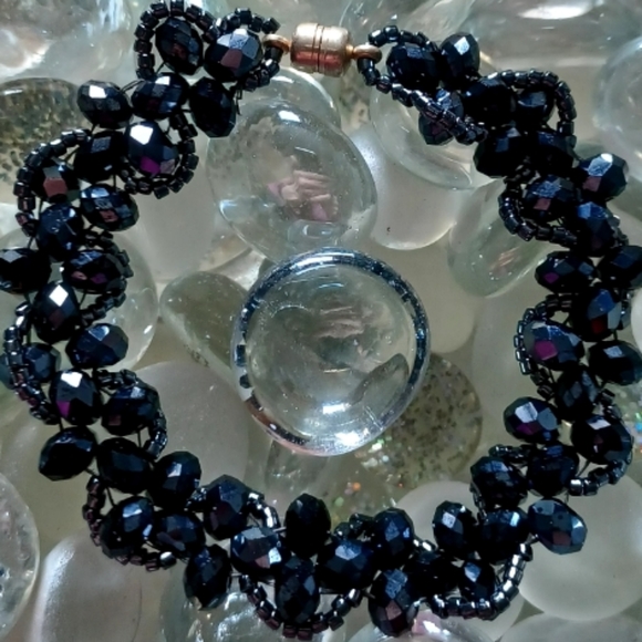 NWOT HANDMADE Black Beaded Bracelet - Picture 2 of 7